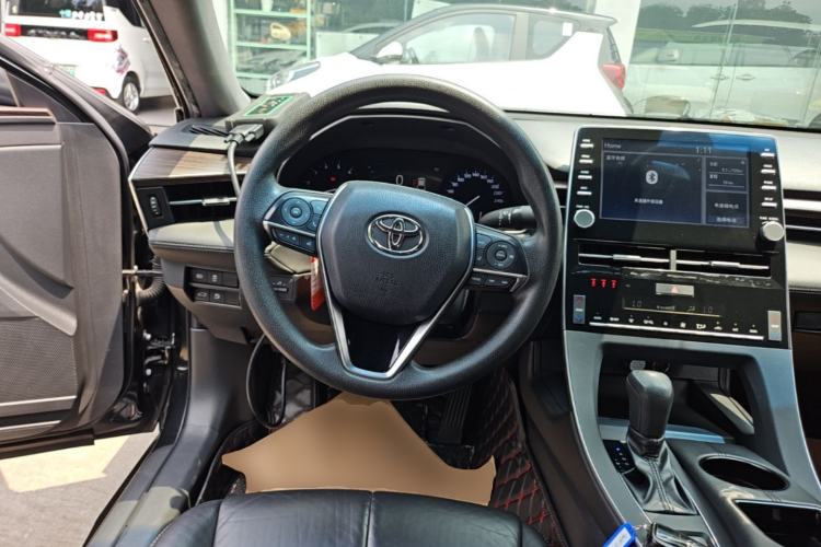 Used Toyota Avalon 2019 2.0L Ambition Edition China VI Steering Wheel