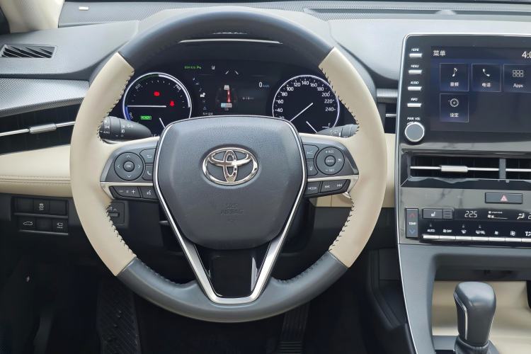 Used Toyota Avalon 2019 Dual-Engine 2.5L XLE Prestige Version China VI Standard Steering Wheel