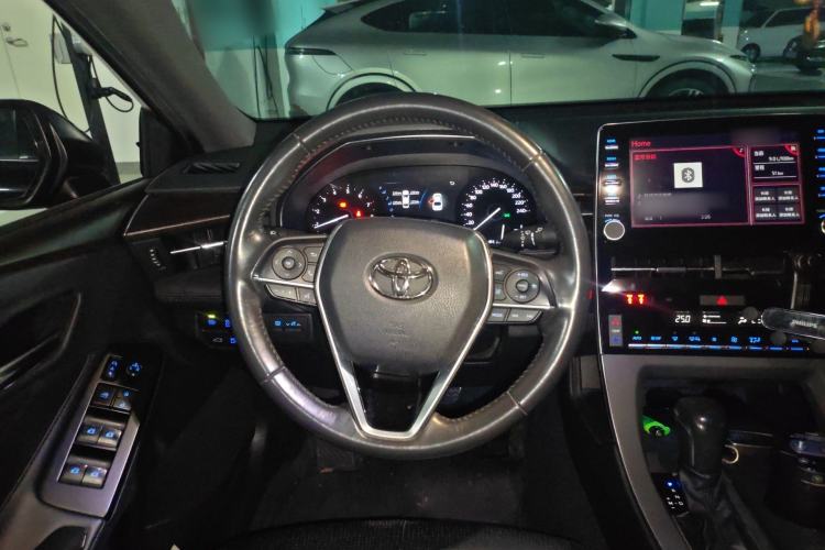 Used Toyota Avalon 2019 2.0L Luxury Edition China VI Standard Steering Wheel