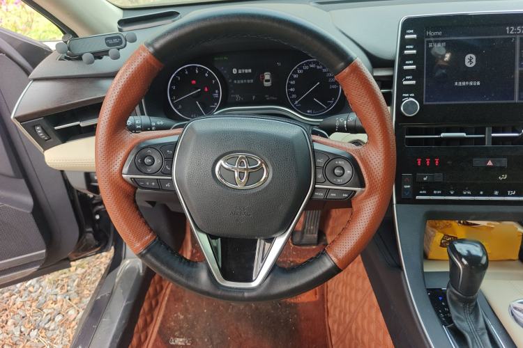 Used Toyota Avalon 2019 2.5L Touring Premium Version China VI Standard Steering Wheel