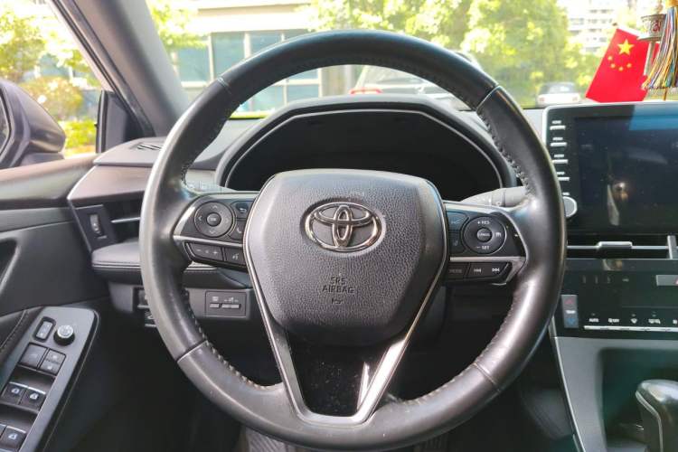 Used Toyota Avalon 2019 2.0L Luxury Edition China VI Standard Steering Wheel