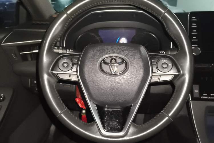 Used Toyota Avalon 2019 Dual-Engine 2.5L Luxury Edition China VI Standard Steering Wheel