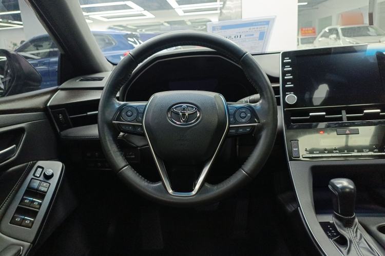 Used Toyota Avalon 2019 2.0L XLE Premium Edition China VI Steering Wheel