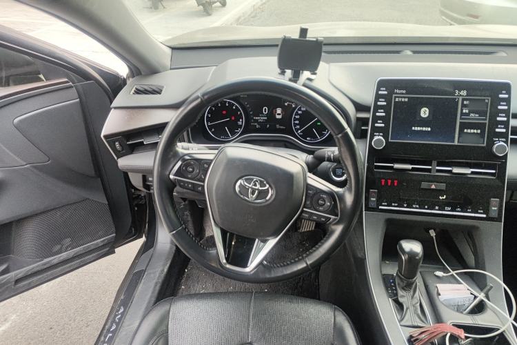 Used Toyota Avalon 2019 2.0L XLE Premium Edition China VI Steering Wheel