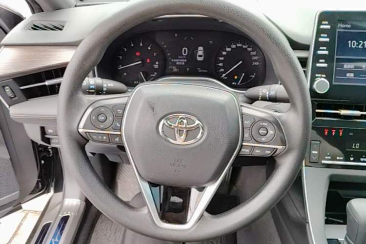 Used Toyota Avalon 2019 2.0L Ambition Edition China VI Steering Wheel