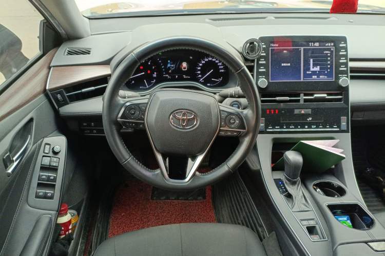 Used Toyota Avalon 2019 2.0L Ambition Edition China VI Steering Wheel