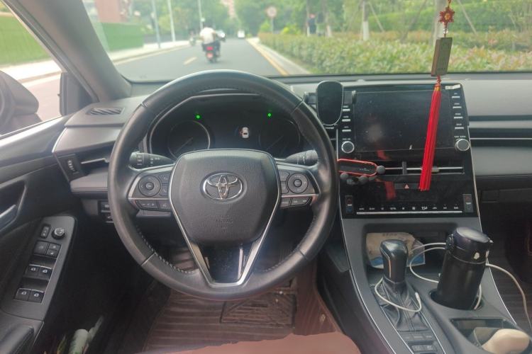 Used Toyota Avalon 2019 Dual-Engine 2.5L Luxury Edition China VI Standard Steering Wheel