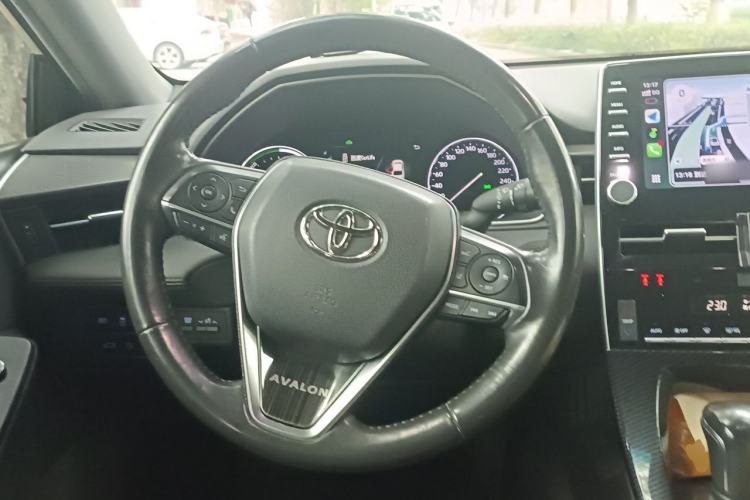 Used Toyota Avalon 2019 Dual-Engine 2.5L Luxury Edition China VI Standard Steering Wheel