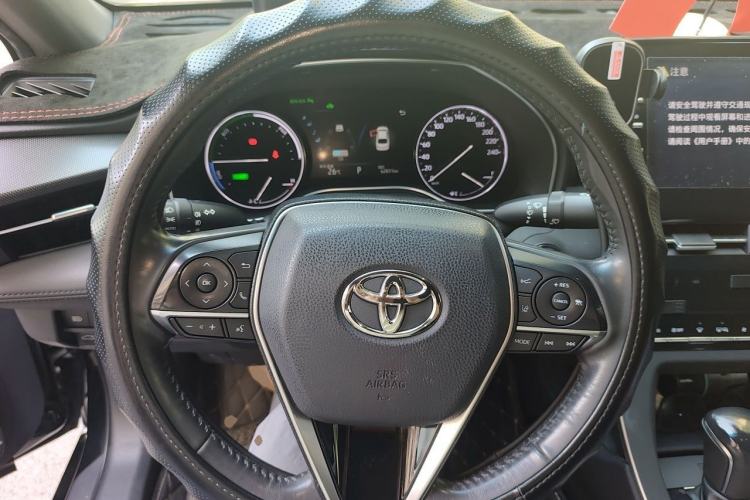 Used Toyota Avalon 2019 Dual-Engine 2.5L XLE Prestige Version China VI Standard Steering Wheel
