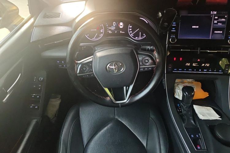 Used Toyota Avalon 2019 2.0L XLE Premium Edition China VI Steering Wheel