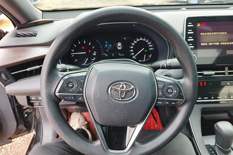 Used Toyota Avalon 2019 2.0L Ambition Edition China VI Steering Wheel