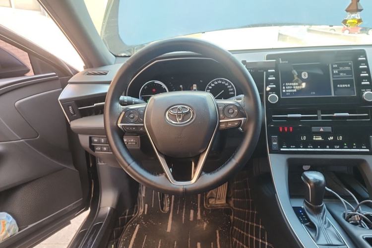 Used Toyota Avalon 2019 Dual-Engine 2.5L Luxury Edition China VI Standard Steering Wheel