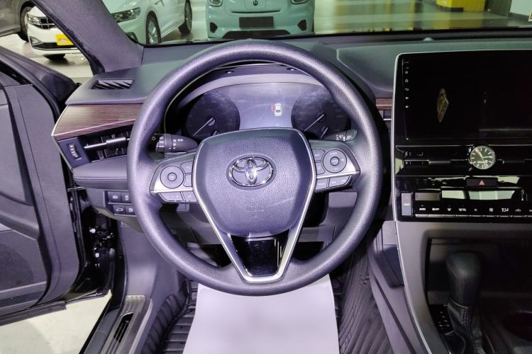 Used Toyota Avalon 2019 2.0L Ambition Edition China VI Steering Wheel