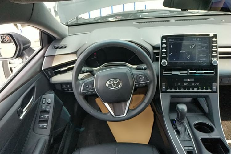Used Toyota Avalon 2019 2.0L Luxury Edition China VI Standard Steering Wheel