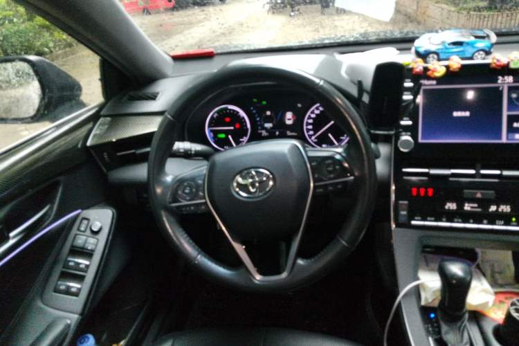 Used Toyota Avalon 2019 Dual-Engine 2.5L Luxury Edition China VI Standard Steering Wheel