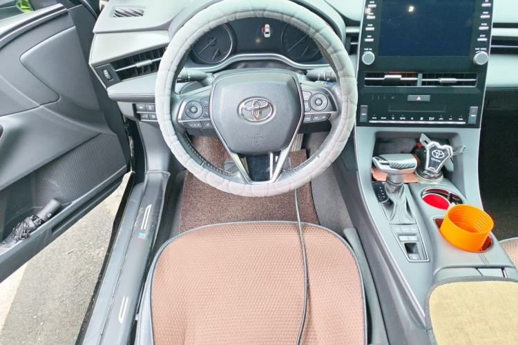 Used Toyota Avalon 2019 Dual-Engine 2.5L Luxury Edition China VI Standard Steering Wheel