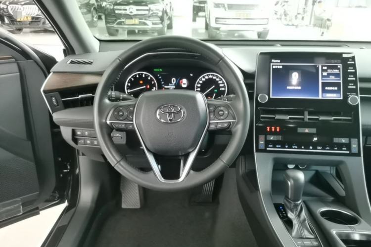 Used Toyota Avalon 2019 2.5L Touring Premium Version China VI Standard Steering Wheel