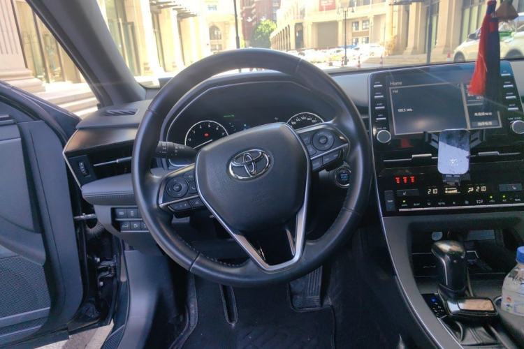 Used Toyota Avalon 2019 2.5L Touring Premium Version China VI Standard Steering Wheel