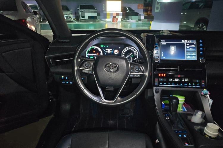 Used Toyota Avalon 2019 Dual-Engine 2.5L XLE Prestige Version China VI Standard Steering Wheel
