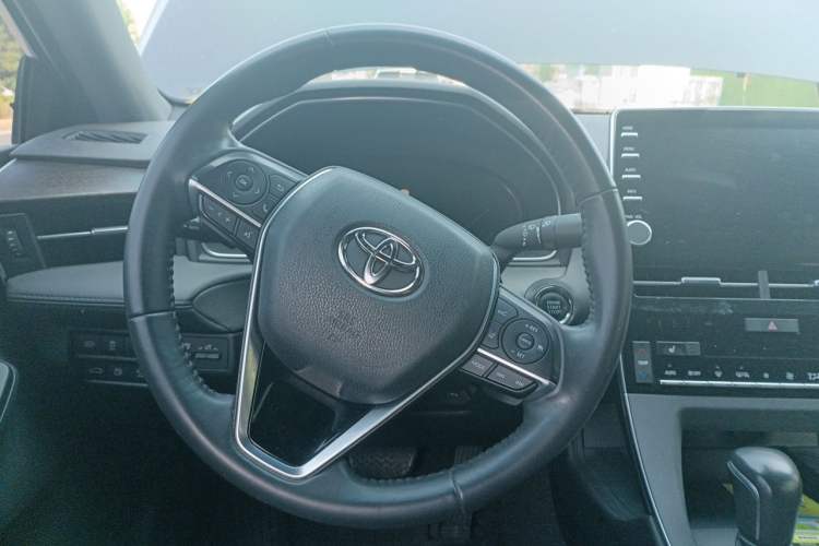 Used Toyota Avalon 2019 2.5L Touring Premium Version China V Standard Steering Wheel