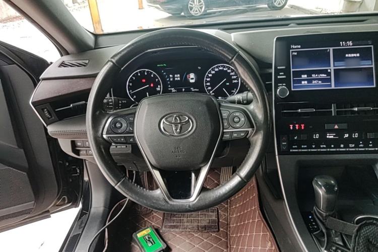 Used Toyota Avalon 2019 2.5L Touring Premium Version China VI Standard Steering Wheel