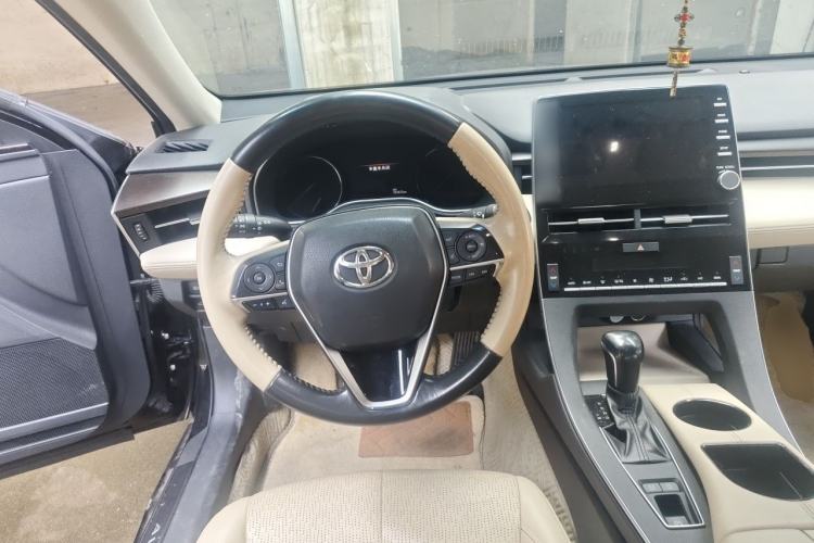 Used Toyota Avalon 2019 2.0L XLE Premium Edition China VI Steering Wheel