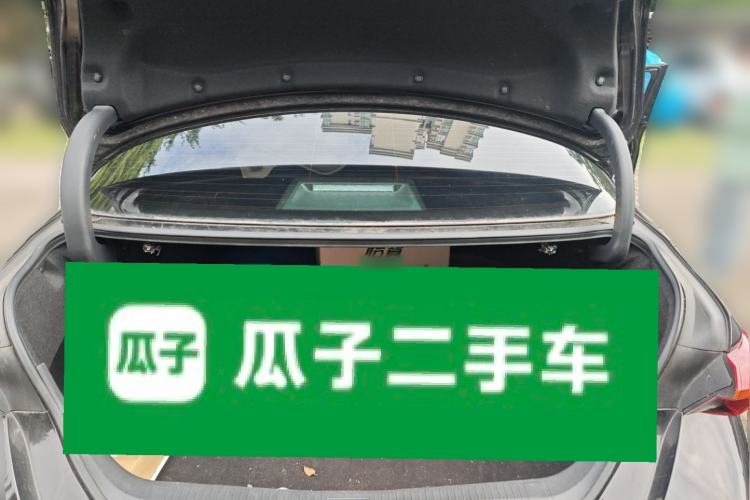 Used Toyota Avalon 2019 Dual-Engine 2.5L Luxury Edition China V Standard Trunk