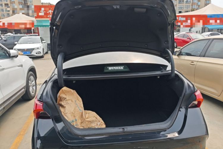 Used Toyota Avalon 2019 Dual-Engine 2.5L Luxury Edition China VI Standard Trunk