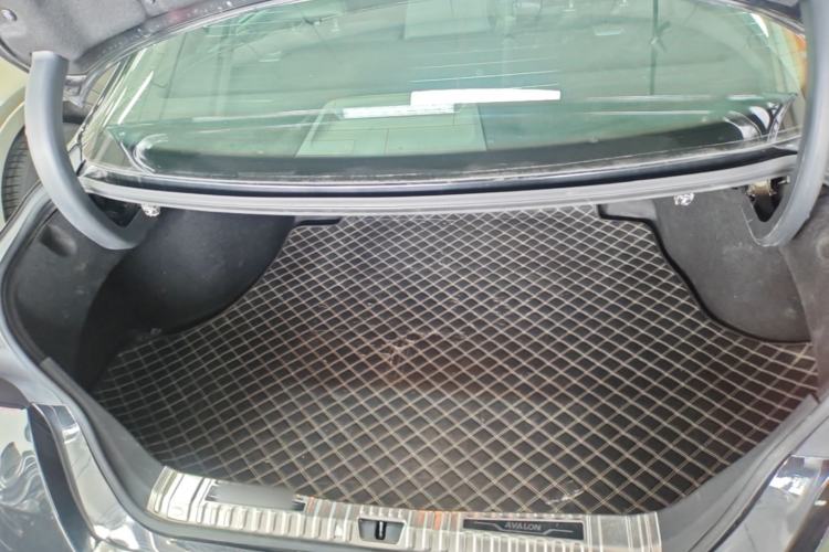 Used Toyota Avalon 2019 2.0L Luxury Edition China VI Standard Trunk