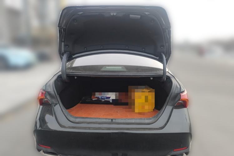 Used Toyota Avalon 2019 2.0L XLE Premium Edition China VI Trunk