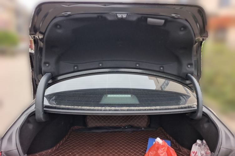 Used Toyota Avalon 2019 2.0L Ambition Edition China VI Trunk