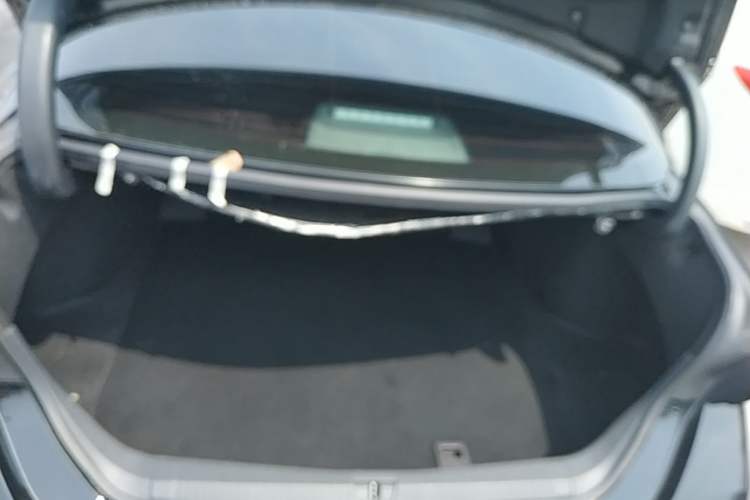 Used Toyota Avalon 2019 2.0L Luxury Edition China VI Standard Trunk