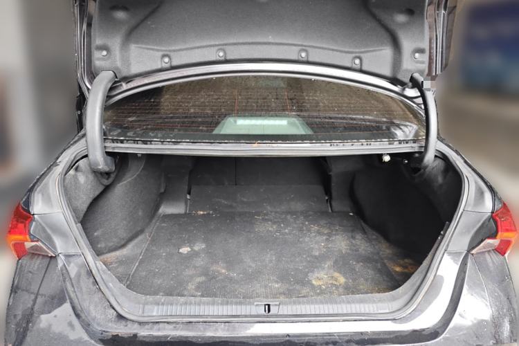 Used Toyota Avalon 2019 2.0L XLE Premium Edition China VI Trunk