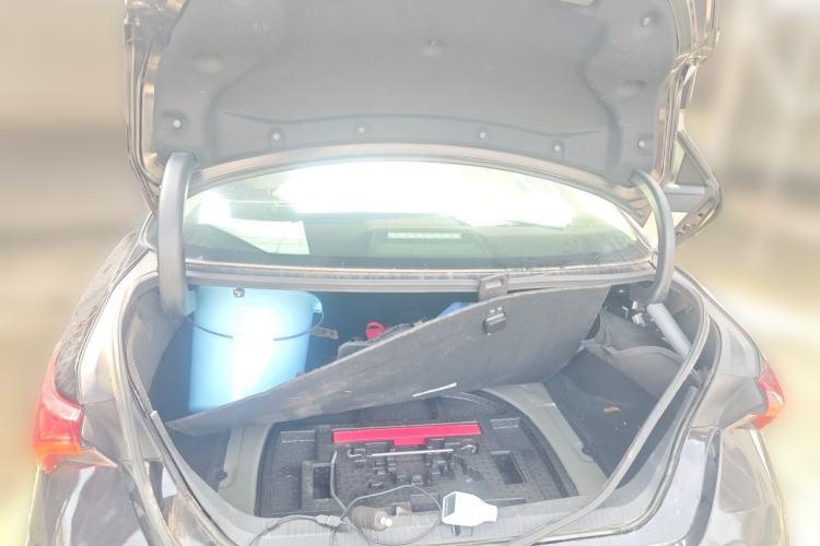 Used Toyota Avalon 2019 2.0L XLE Premium Edition China VI Trunk