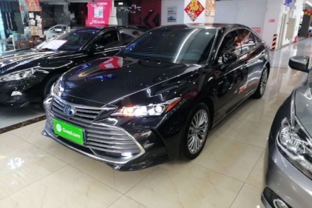 Used Toyota Avalon 2019 Dual-Engine 2.5L XLE Prestige Version China VI Standard