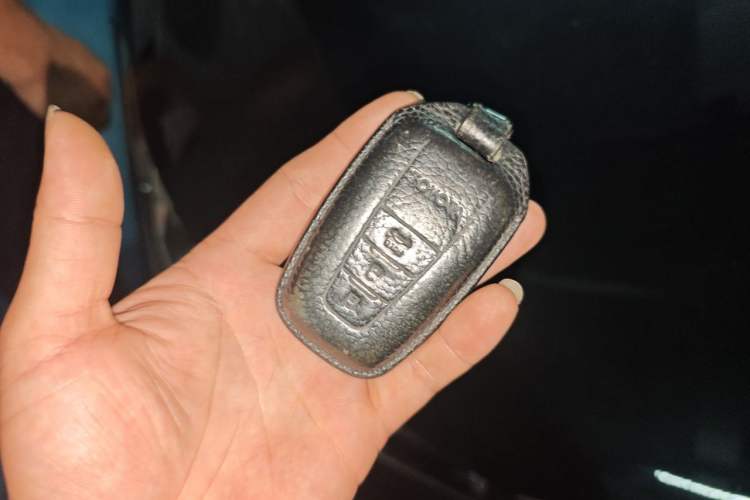Used Toyota Avalon 2019 2.5L Ambition Version China VI Standard Vehicle Key
