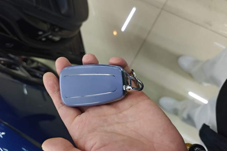 Used Toyota Avalon 2019 Dual-Engine 2.5L XLE Prestige Version China VI Standard Vehicle Key