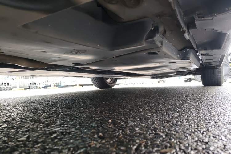 Used Toyota Avalon 2019 2.0L Luxury Edition China VI Standard Chassis Rear Right