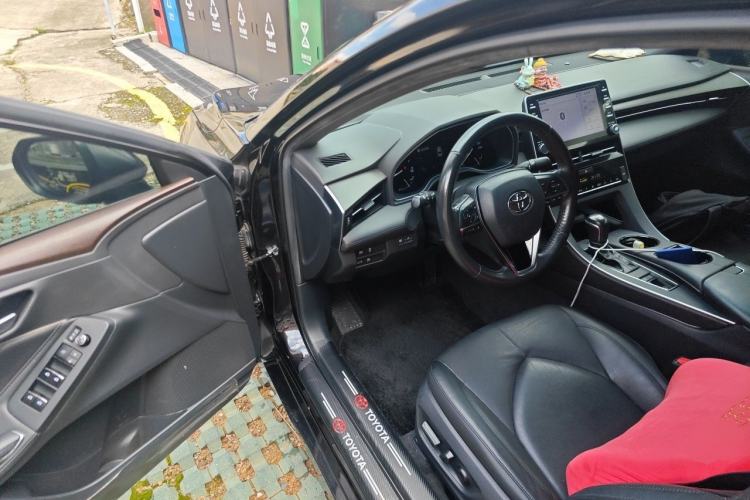 Used Toyota Avalon 2019 2.0L Luxury Edition China VI Standard Driver Seat