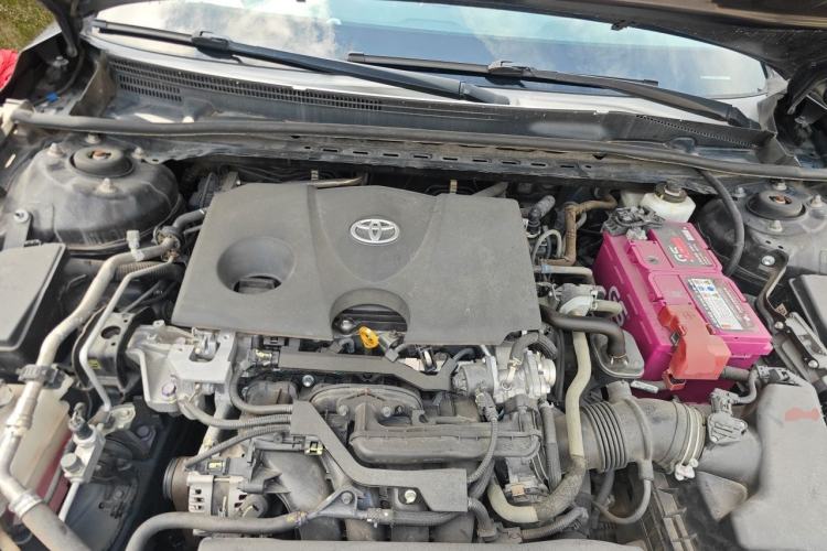 Used Toyota Avalon 2019 2.0L Luxury Edition China VI Standard Engine Bay
