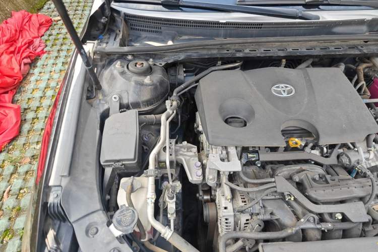 Used Toyota Avalon 2019 2.0L Luxury Edition China VI Standard Engine Bay Right