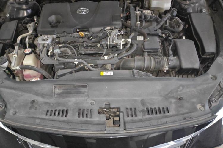 Used Toyota Avalon 2019 Dual-Engine 2.5L Luxury Edition China V Standard Engine Bay