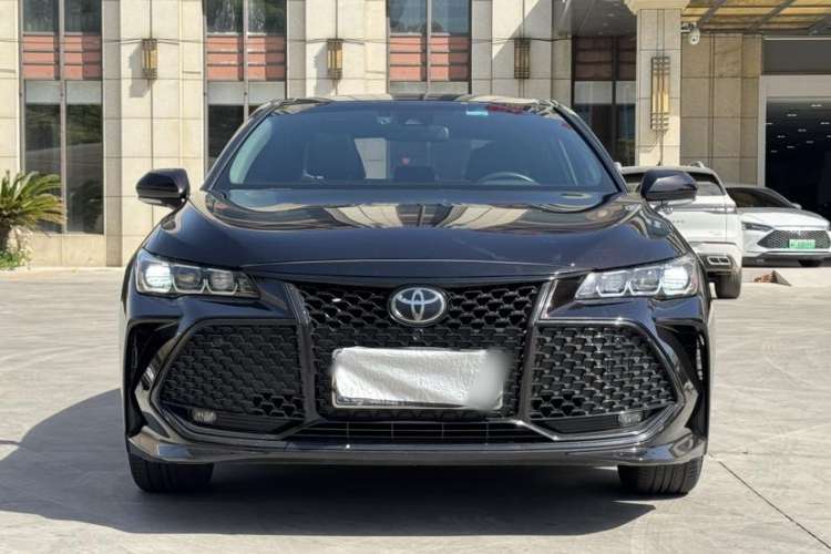 Used Toyota Avalon 2019 2.0L Luxury Edition China VI Standard Exterior 1