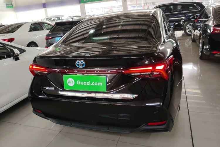 Used Toyota Avalon 2019 Dual-Engine 2.5L Luxury Edition China VI Standard Exterior 4
