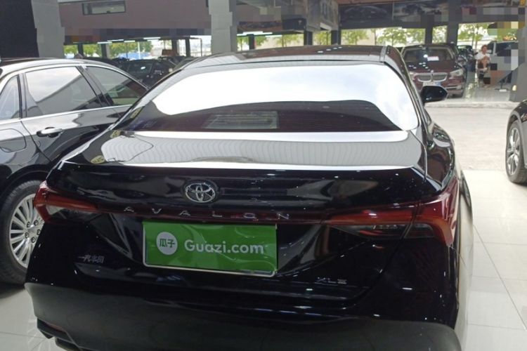 Used Toyota Avalon 2019 2.0L XLE Premium Edition China VI Exterior 4