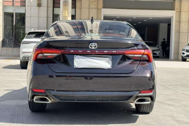 Used Toyota Avalon 2019 2.0L Luxury Edition China VI Standard Exterior 4