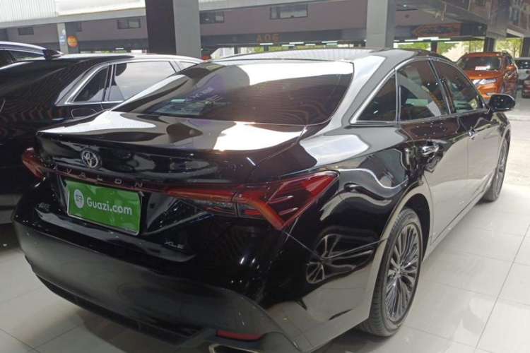 Used Toyota Avalon 2019 2.0L XLE Premium Edition China VI Exterior 5