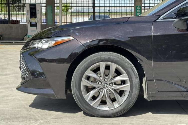 Used Toyota Avalon 2019 2.0L Luxury Edition China VI Standard Exterior 5