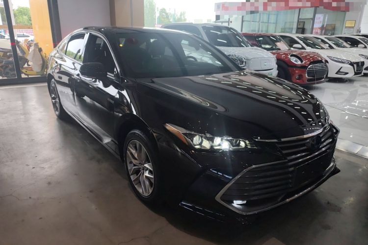 Used Toyota Avalon 2019 Dual-Engine 2.5L Luxury Edition China VI Standard Front Right 45 Deg