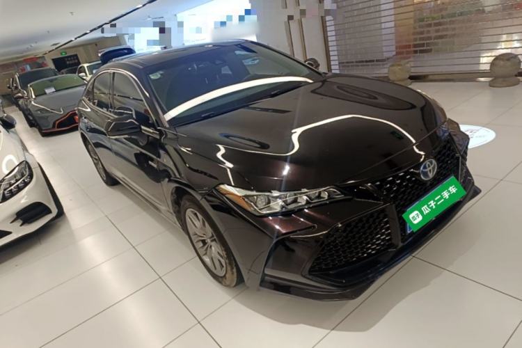 Used Toyota Avalon 2019 Dual-Engine 2.5L Luxury Edition China VI Standard Front Right 45 Deg